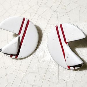 Early 1980s white red stripe metal circle hammered pacman post earrings